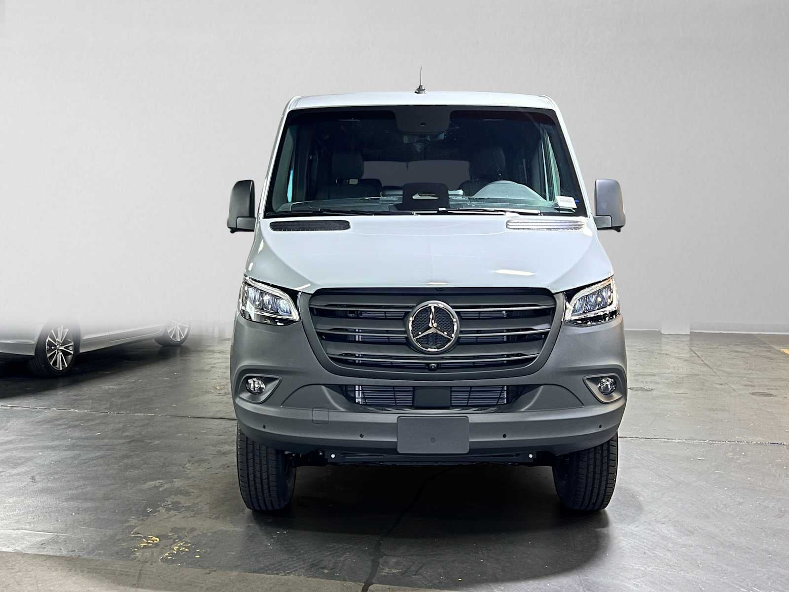 2026 Mercedes-Benz Sprinter Passenger 2500 Standard Roof I4 Diesel HO 144 AWD