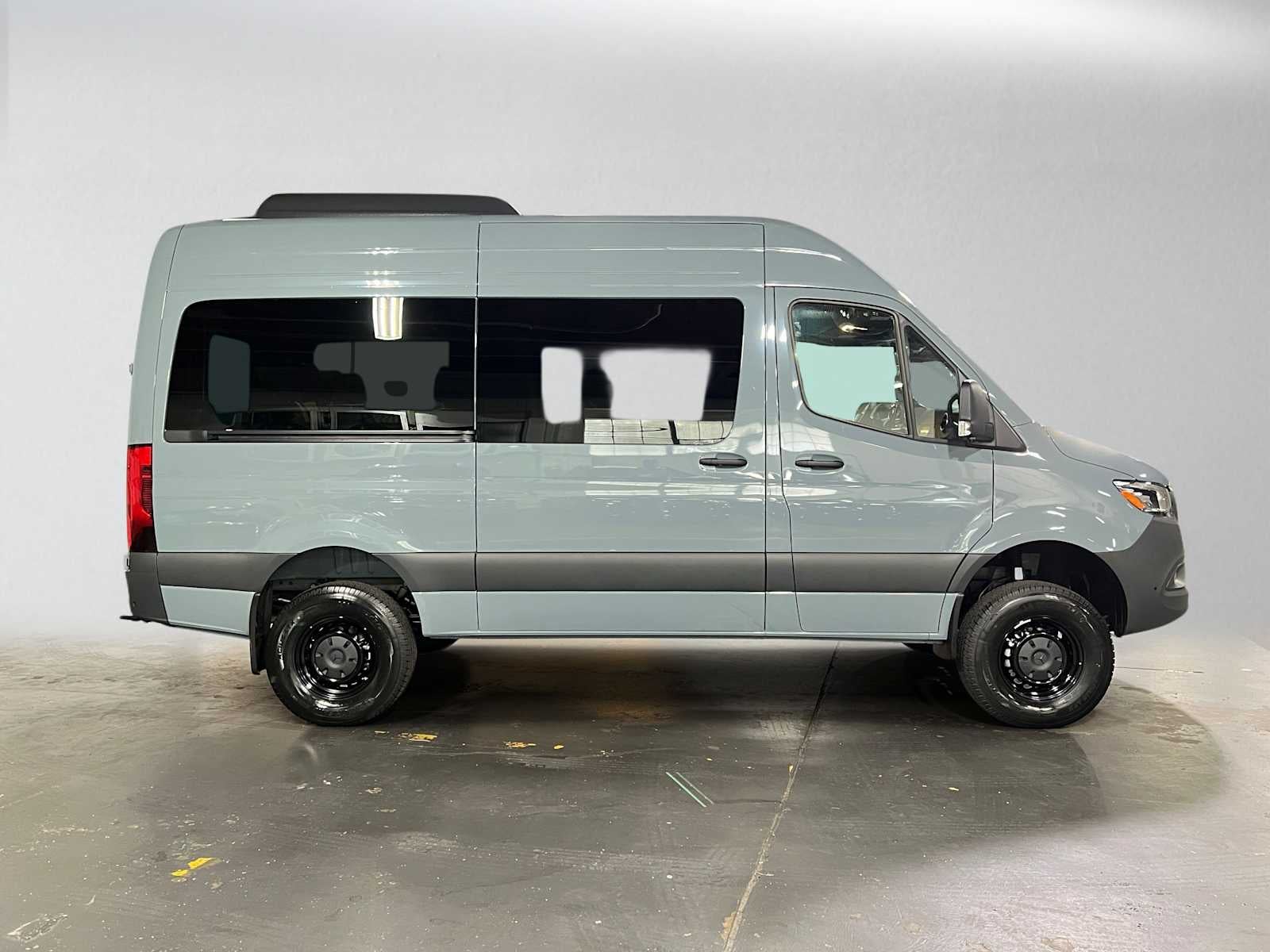 2026 Mercedes-Benz Sprinter Passenger 2500 Standard Roof I4 Diesel HO 144 AWD
