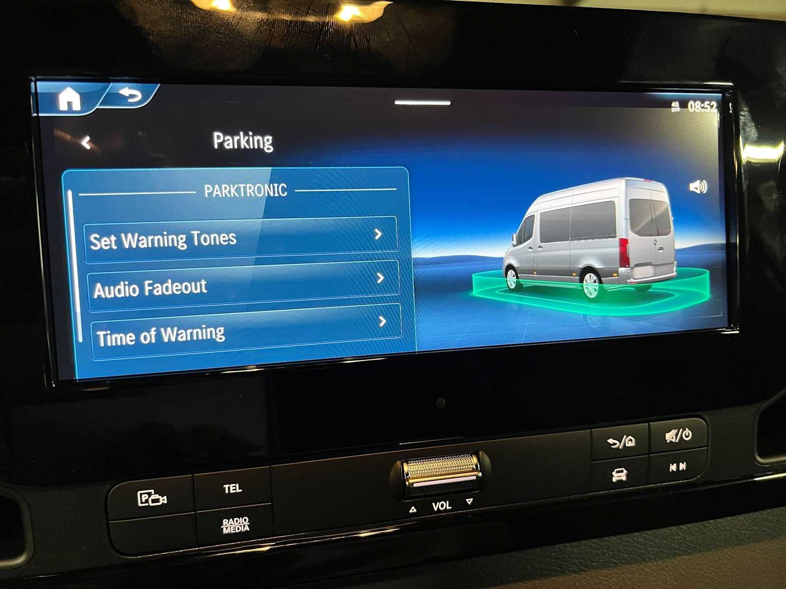 2026 Mercedes-Benz Sprinter Passenger 2500 Standard Roof I4 Diesel HO 144 AWD