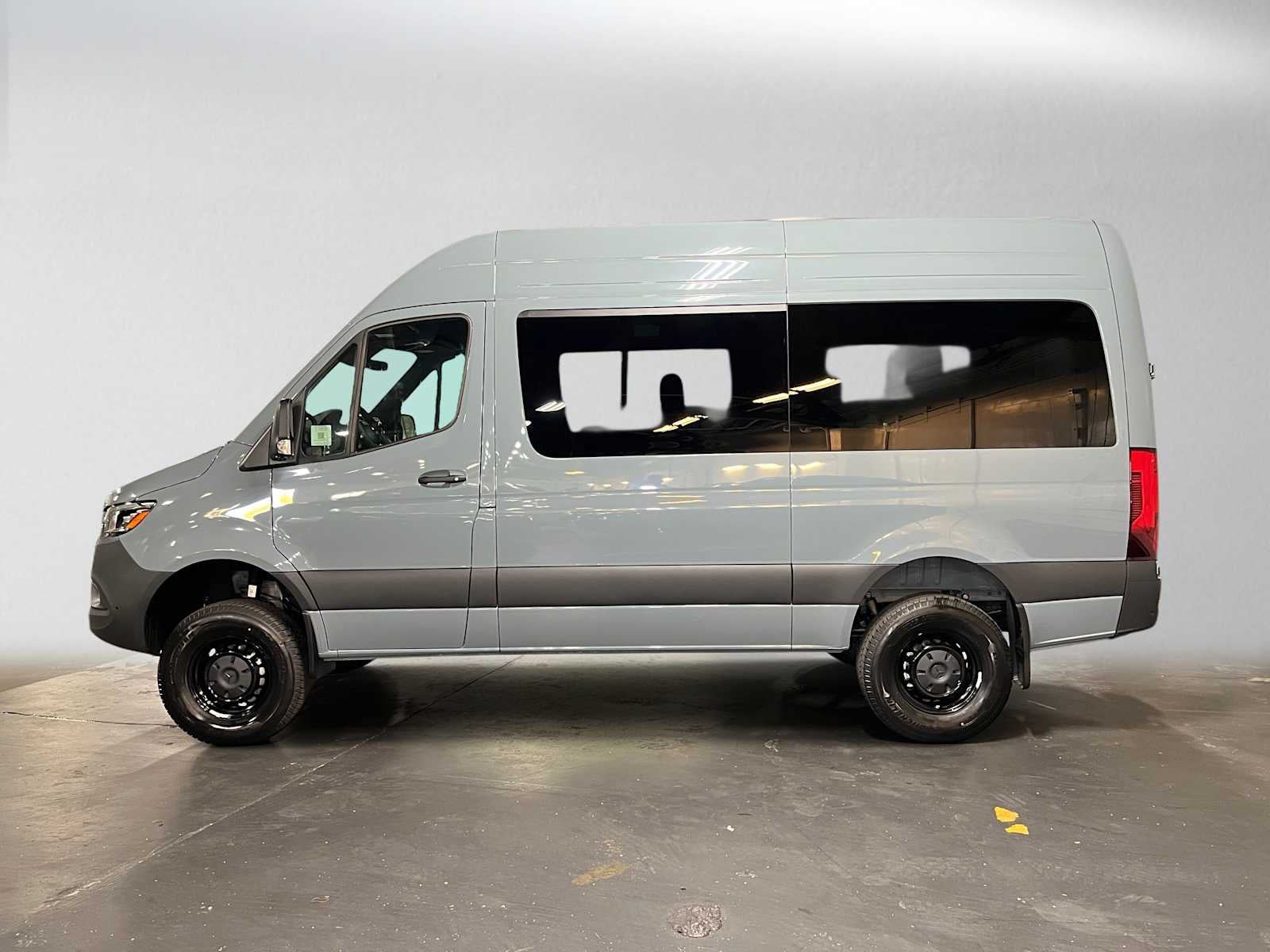 2026 Mercedes-Benz Sprinter Passenger 2500 Standard Roof I4 Diesel HO 144 AWD