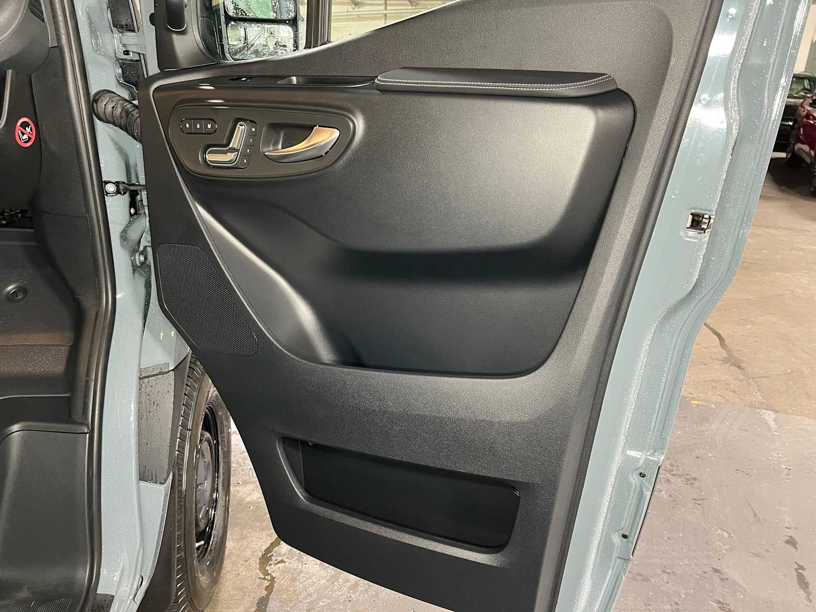 2026 Mercedes-Benz Sprinter Passenger Van 2500 Standard Roof I4 Diesel HO 144 AWD
