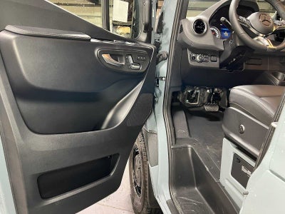 2026 Mercedes-Benz Sprinter Passenger Van 2500 Standard Roof I4 Diesel HO 144 AWD