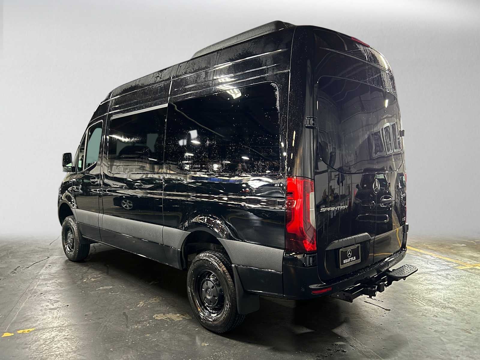 2026 Mercedes-Benz Sprinter Passenger Van 2500 Standard Roof I4 Diesel HO 144 AWD
