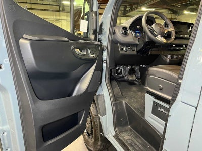 2026 Mercedes-Benz Sprinter Passenger Van 2500 Standard Roof I4 Diesel HO 144 AWD