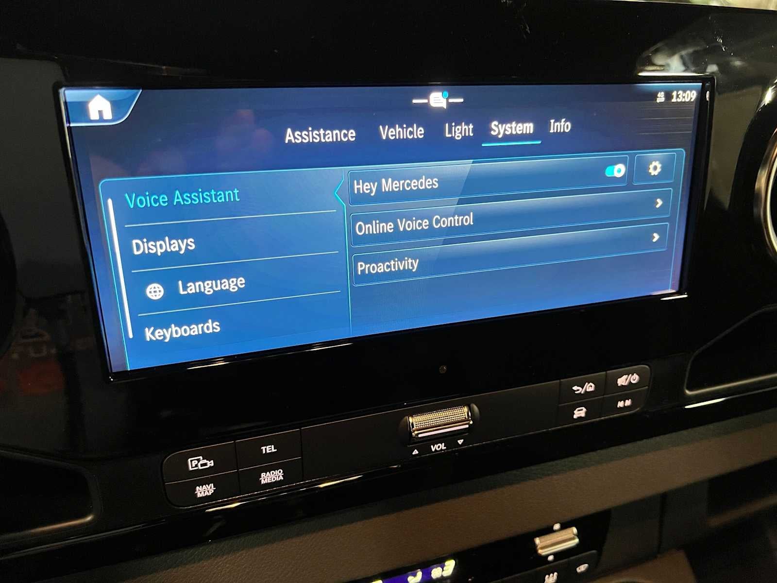 2026 Mercedes-Benz Sprinter Passenger Van 2500 Standard Roof I4 Diesel HO 144 AWD