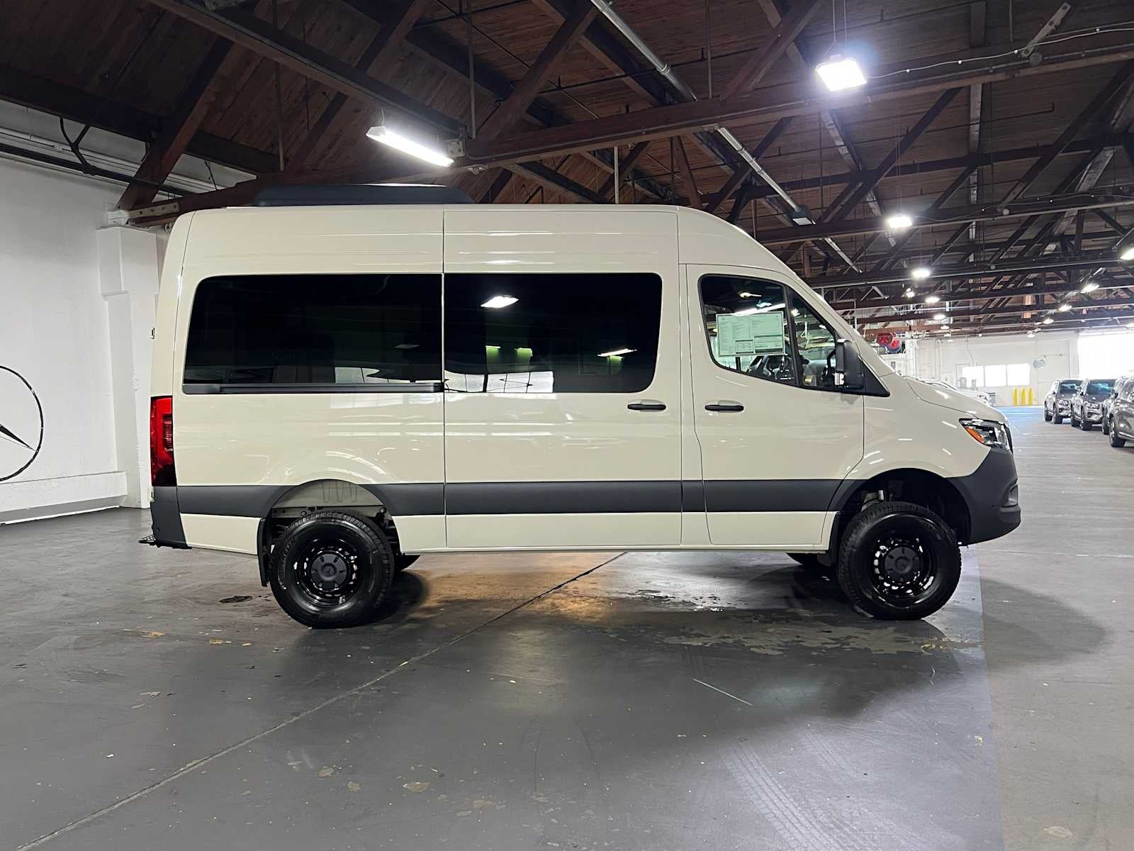 2026 Mercedes-Benz Sprinter Passenger 2500 Standard Roof I4 Diesel HO 144 AWD