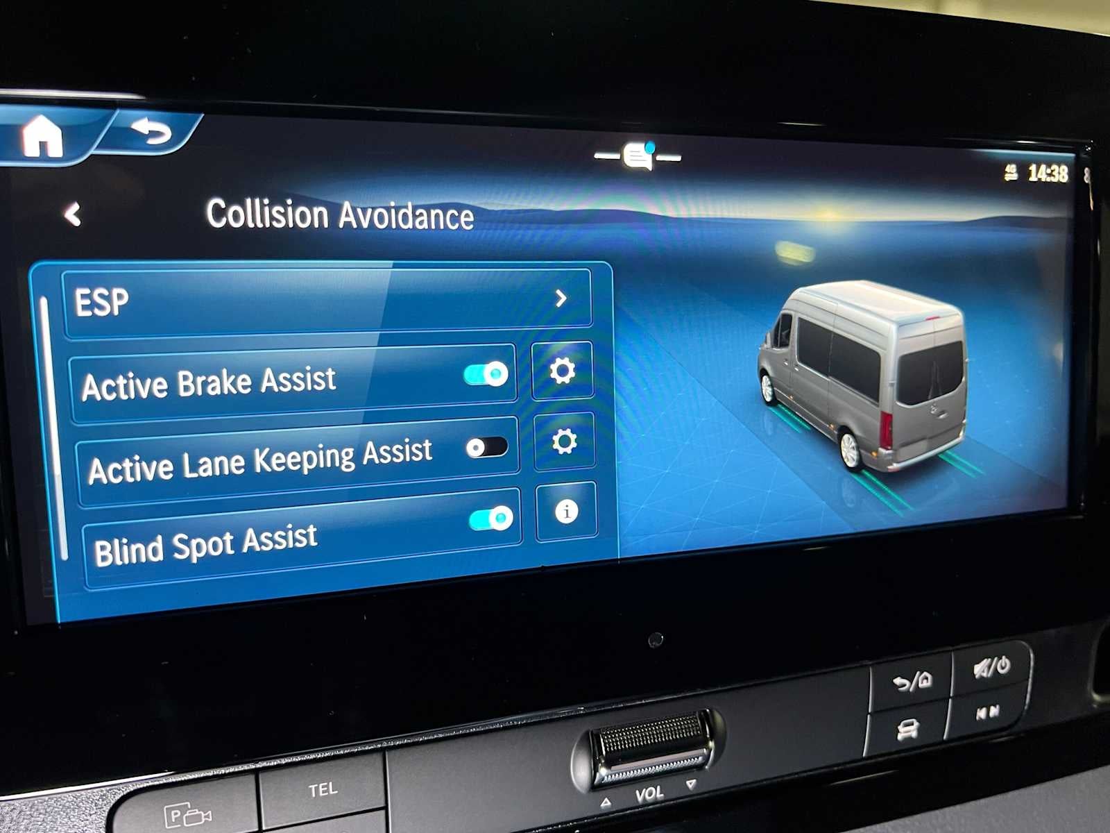 2026 Mercedes-Benz Sprinter Passenger 2500 Standard Roof I4 Diesel HO 144 AWD