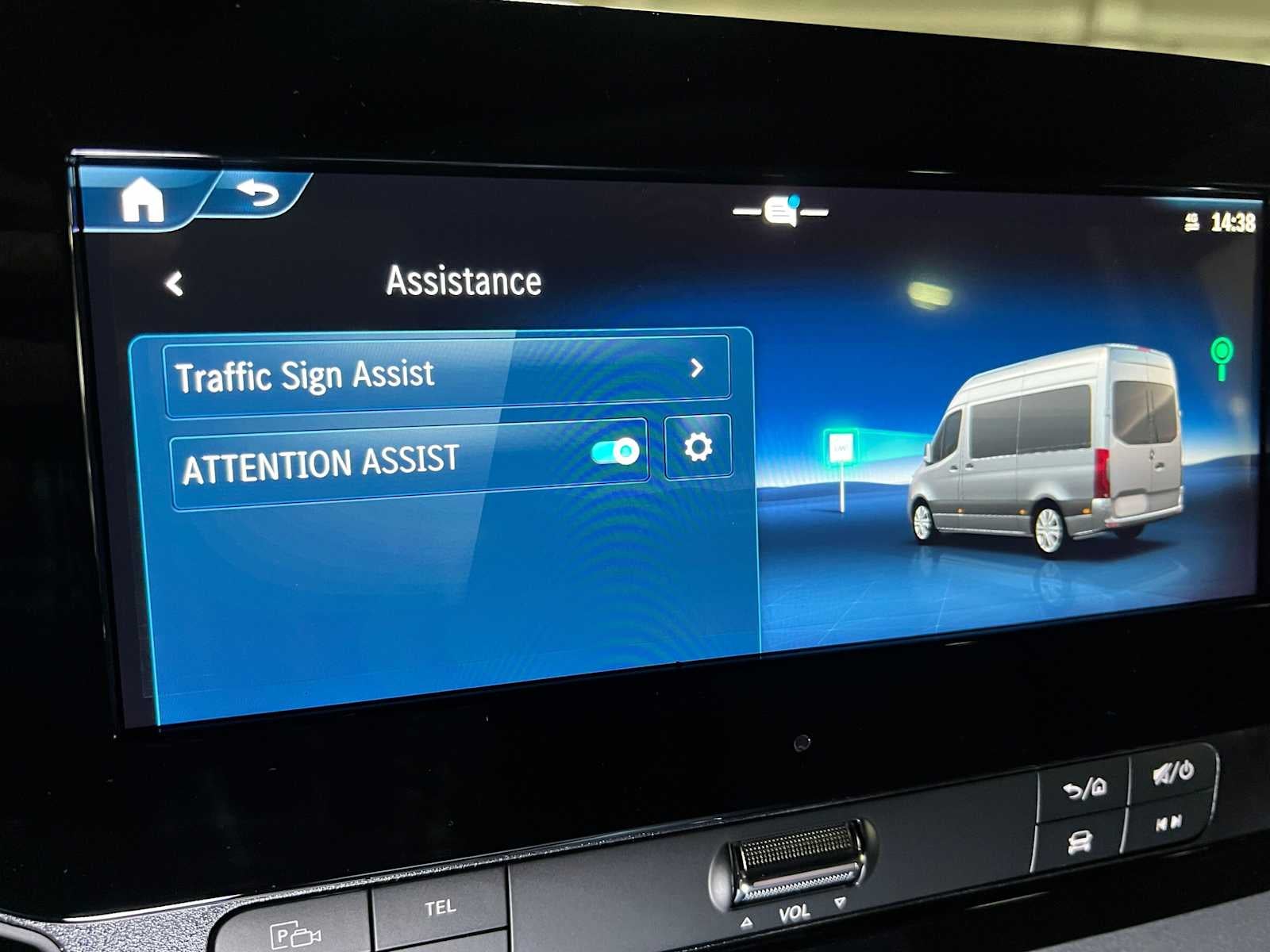 2026 Mercedes-Benz Sprinter Passenger 2500 Standard Roof I4 Diesel HO 144 AWD