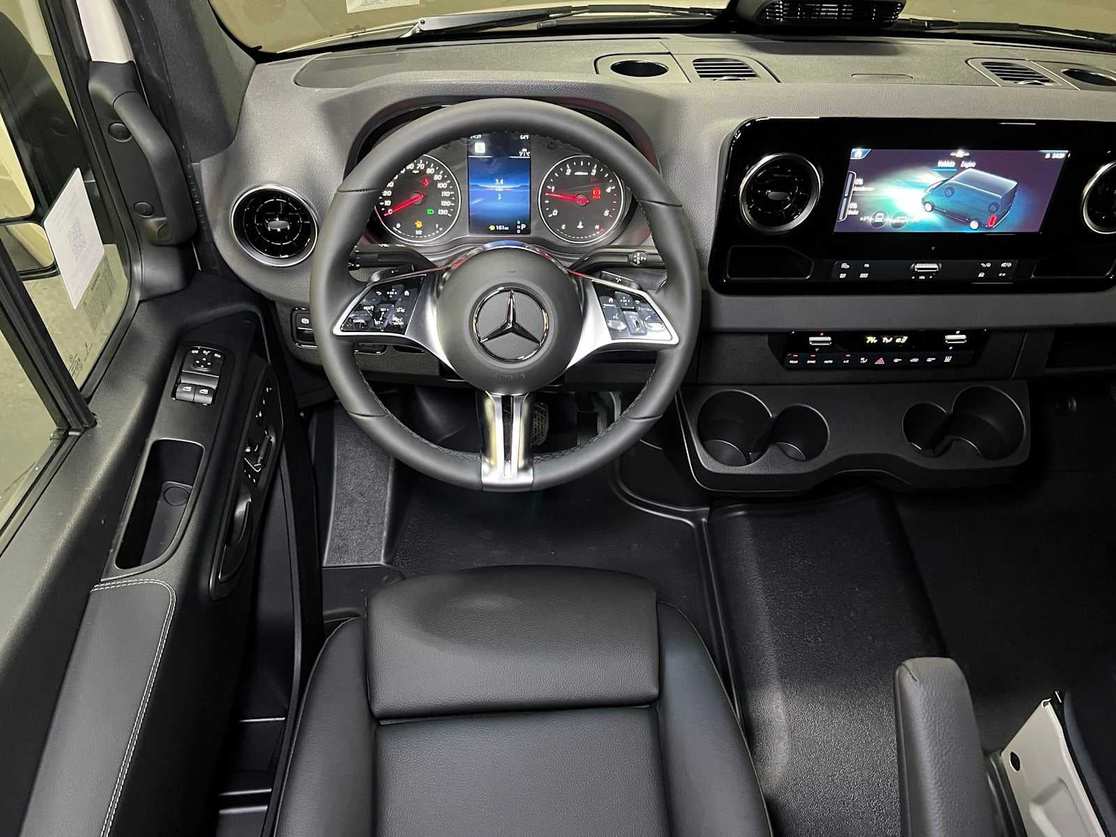 2026 Mercedes-Benz Sprinter Passenger 2500 Standard Roof I4 Diesel HO 144 AWD