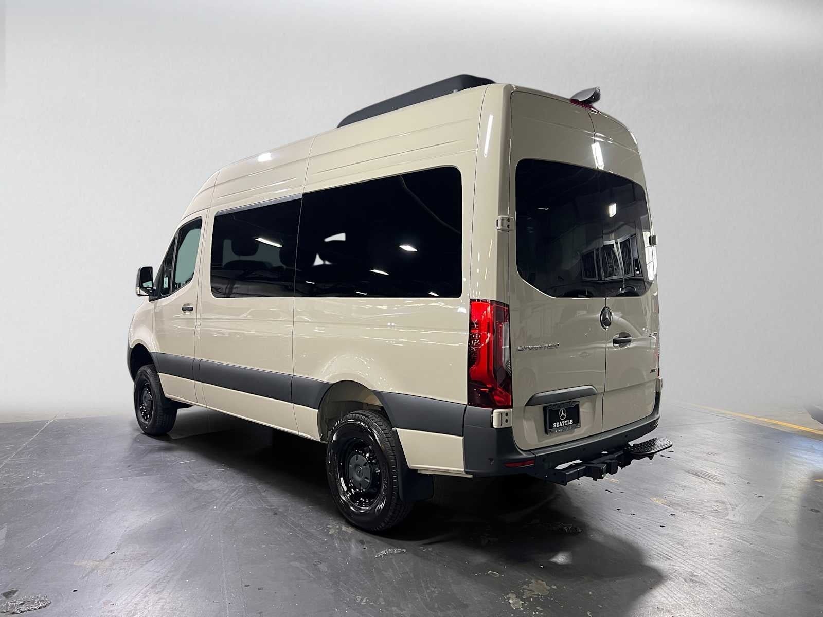 2026 Mercedes-Benz Sprinter Passenger 2500 Standard Roof I4 Diesel HO 144 AWD