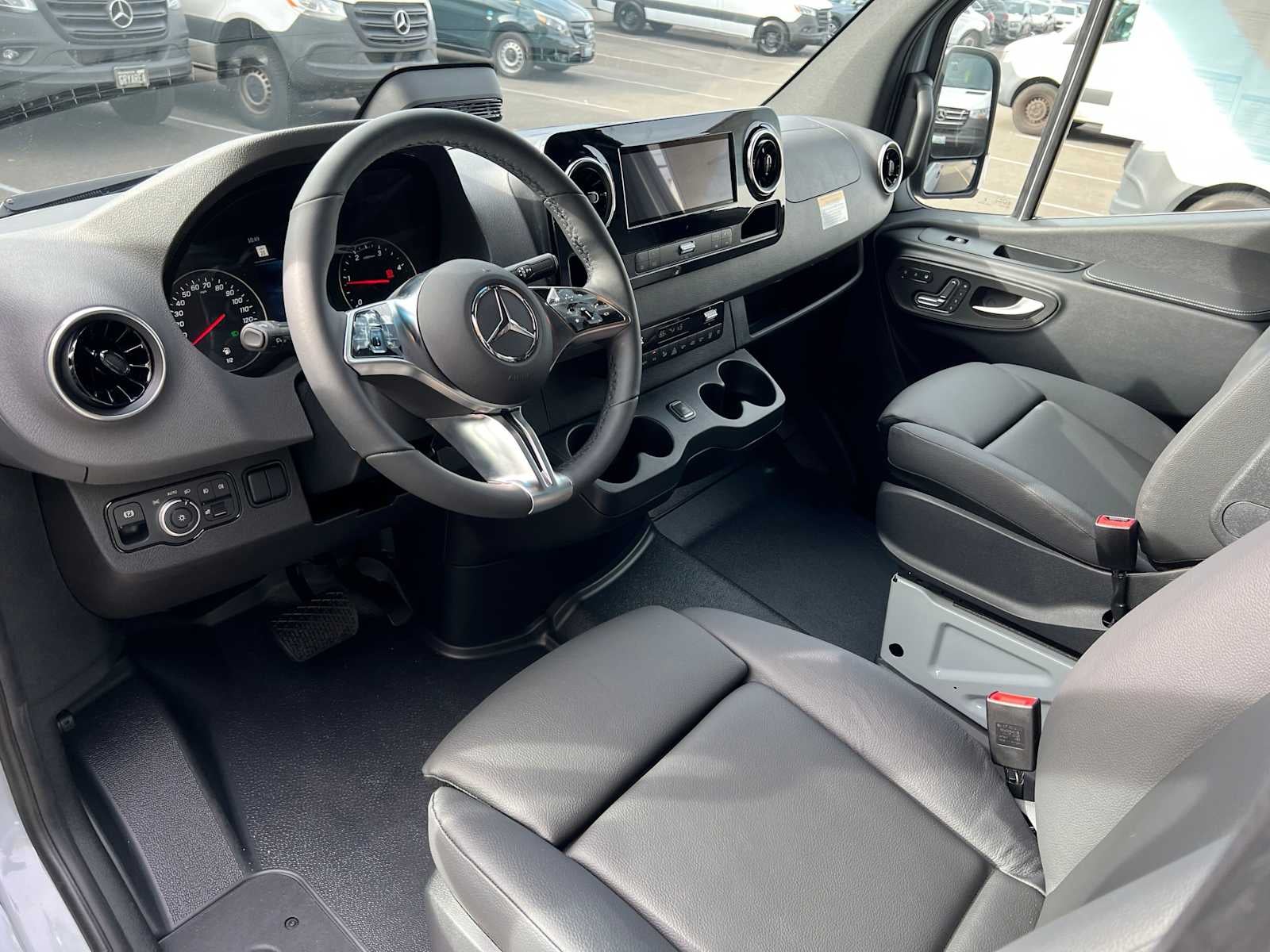 2026 Mercedes-Benz Sprinter Passenger 2500 Standard Roof I4 Diesel HO 144 AWD