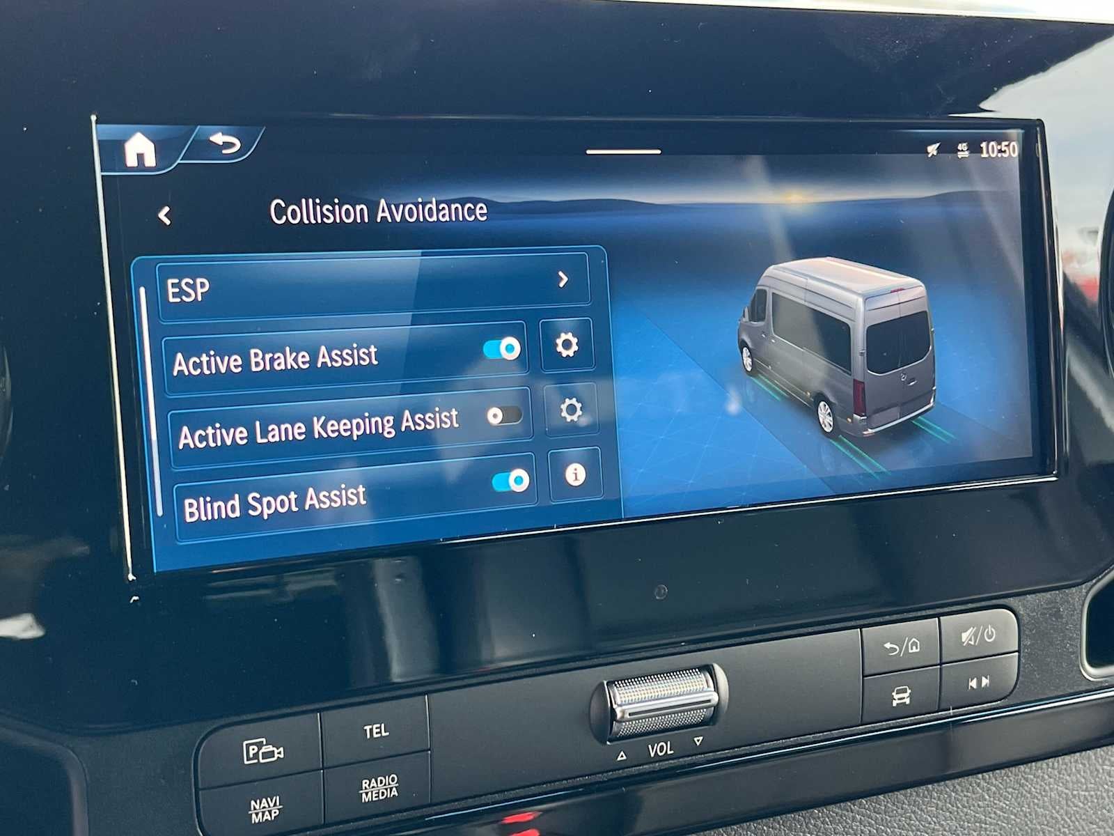 2026 Mercedes-Benz Sprinter Passenger 2500 Standard Roof I4 Diesel HO 144 AWD