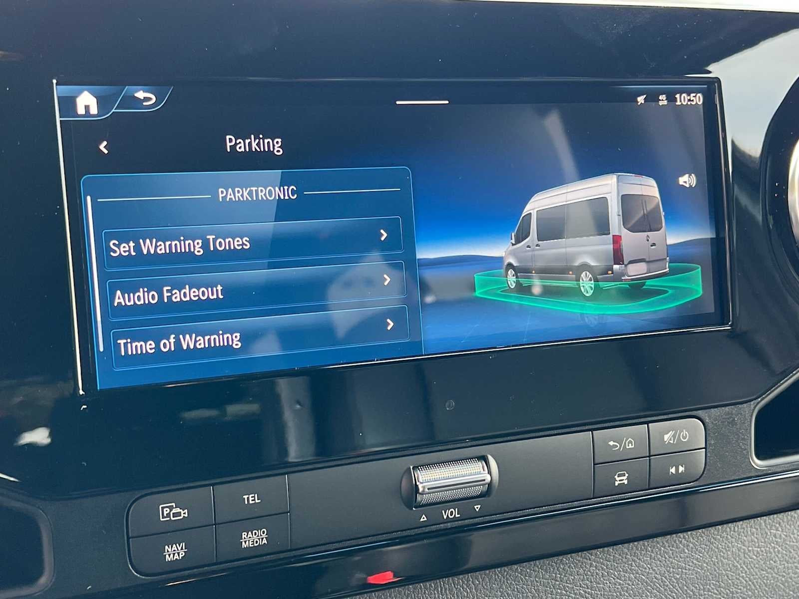 2026 Mercedes-Benz Sprinter Passenger 2500 Standard Roof I4 Diesel HO 144 AWD