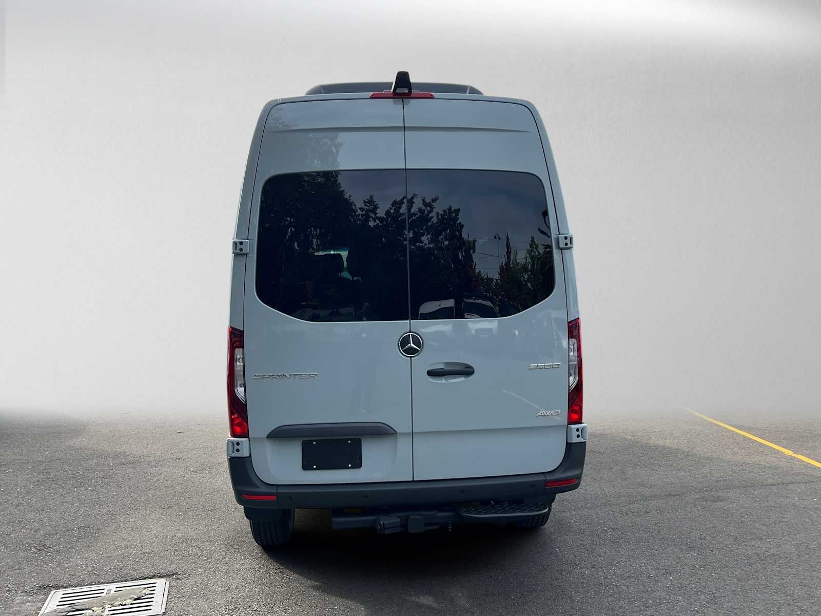 2026 Mercedes-Benz Sprinter Passenger 2500 Standard Roof I4 Diesel HO 144 AWD