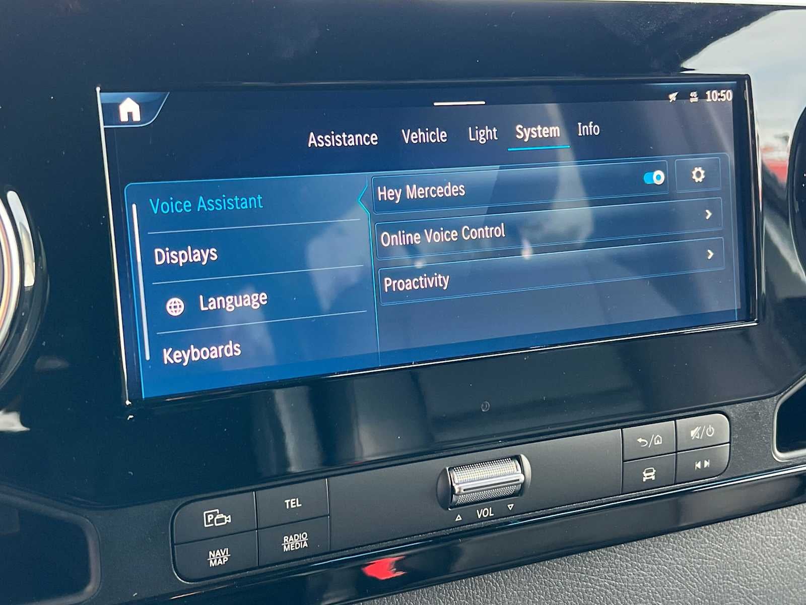 2026 Mercedes-Benz Sprinter Passenger 2500 Standard Roof I4 Diesel HO 144 AWD