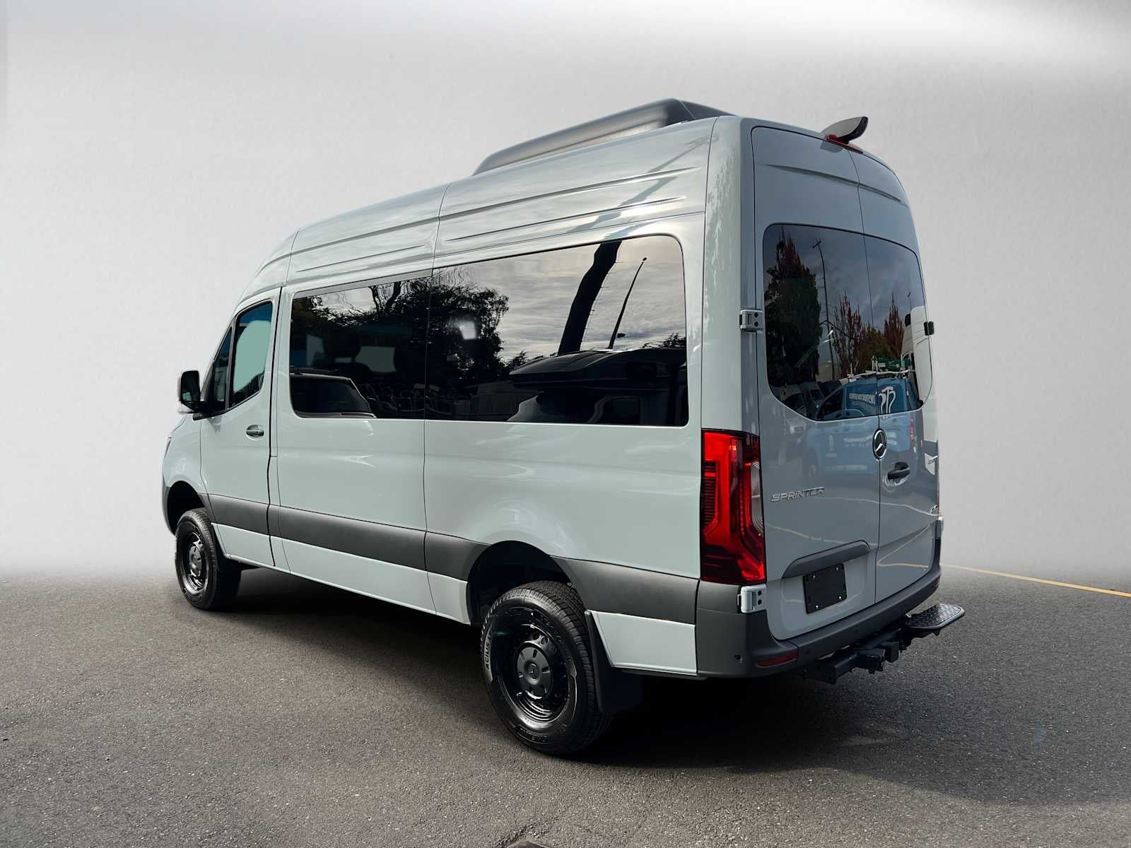 2026 Mercedes-Benz Sprinter Passenger 2500 Standard Roof I4 Diesel HO 144 AWD