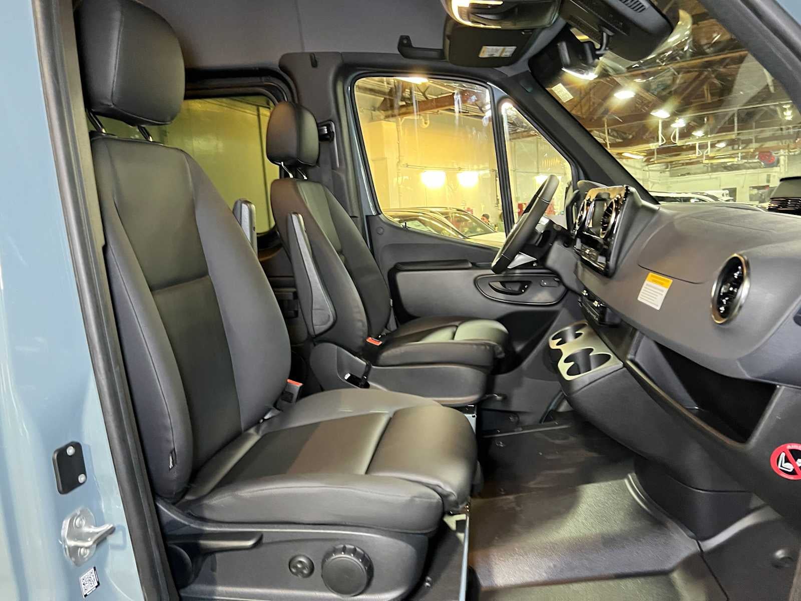 2026 Mercedes-Benz Sprinter Passenger 2500 Standard Roof I4 Diesel HO 144 AWD