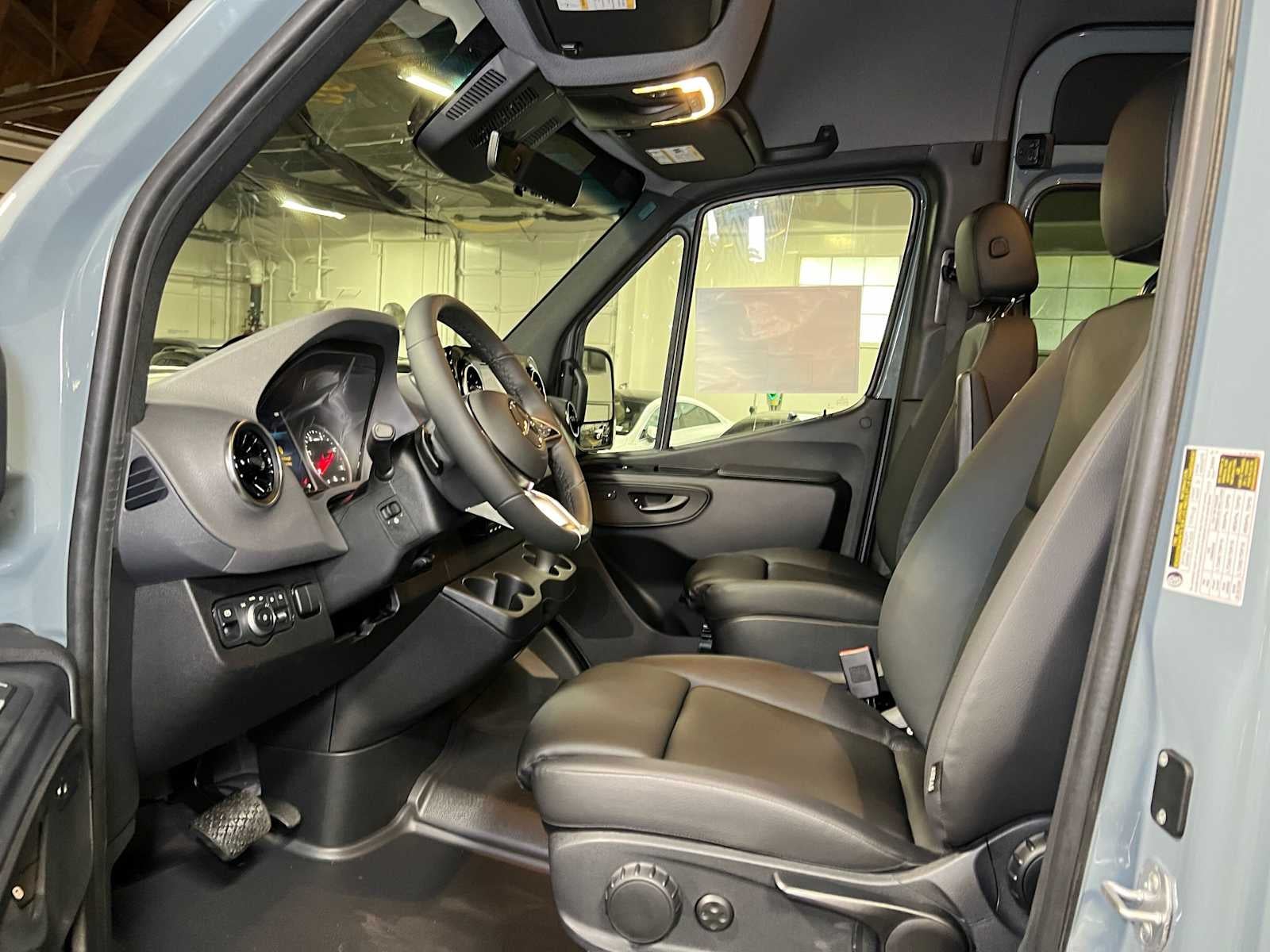 2026 Mercedes-Benz Sprinter Passenger 2500 Standard Roof I4 Diesel HO 144 AWD