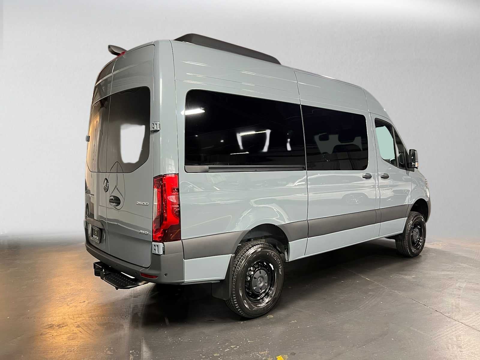 2026 Mercedes-Benz Sprinter Passenger 2500 Standard Roof I4 Diesel HO 144 AWD