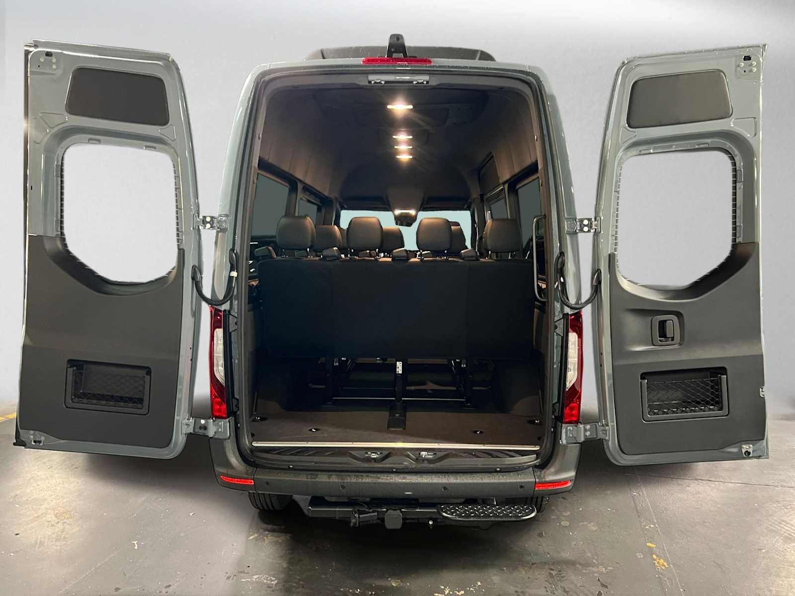 2026 Mercedes-Benz Sprinter Passenger Van 2500 Standard Roof I4 Diesel HO 144 AWD