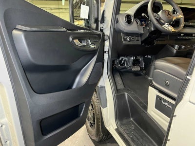2026 Mercedes-Benz Sprinter Passenger Van 2500 Standard Roof I4 Diesel HO 144 AWD