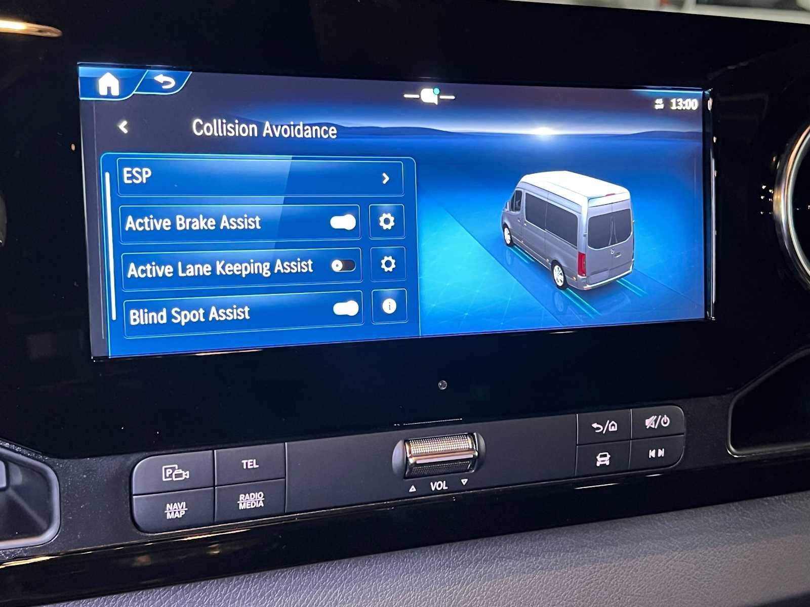 2026 Mercedes-Benz Sprinter Passenger Van 2500 Standard Roof I4 Diesel HO 144 AWD