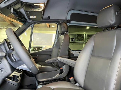 2026 Mercedes-Benz Sprinter Passenger Van 2500 Standard Roof I4 Diesel HO 144 AWD