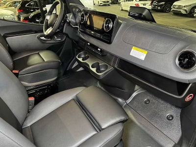 2026 Mercedes-Benz Sprinter Passenger 2500 Standard Roof I4 Diesel HO 144 AWD