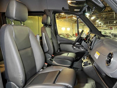 2026 Mercedes-Benz Sprinter Passenger 2500 Standard Roof I4 Diesel HO 144 AWD