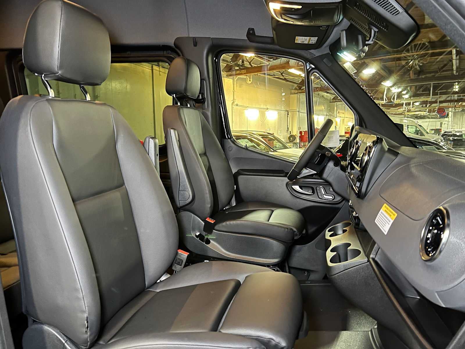 2026 Mercedes-Benz Sprinter Passenger 2500 Standard Roof I4 Diesel HO 144 AWD