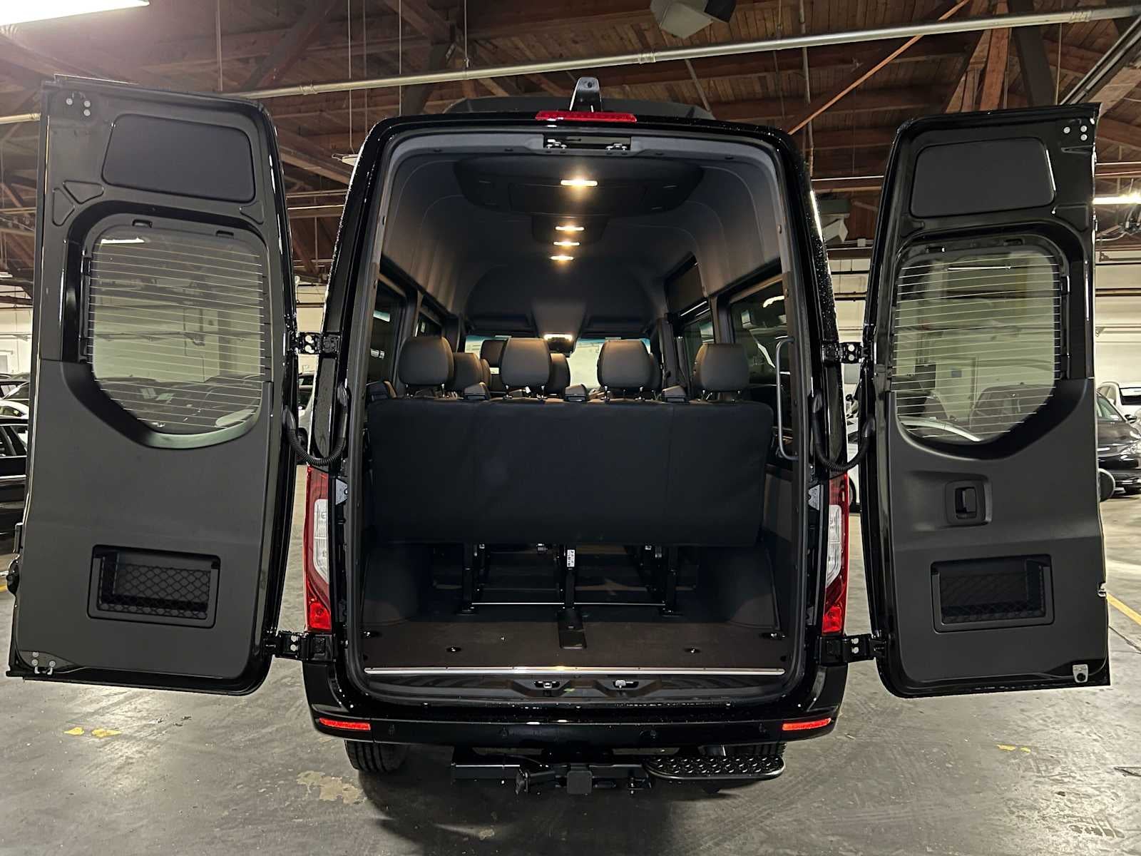 2026 Mercedes-Benz Sprinter Passenger 2500 Standard Roof I4 Diesel HO 144 AWD