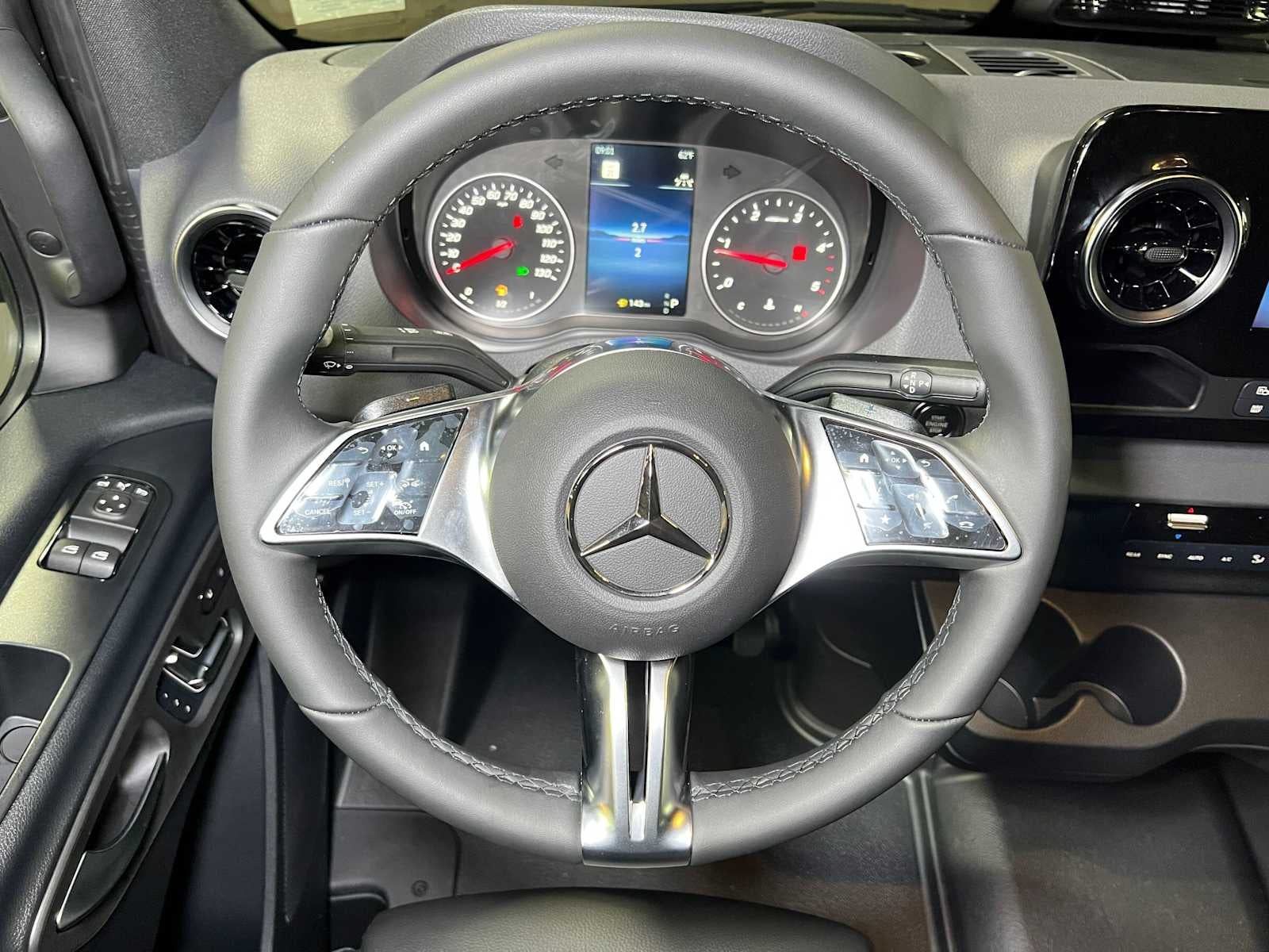 2026 Mercedes-Benz Sprinter Passenger 2500 Standard Roof I4 Diesel HO 144 AWD