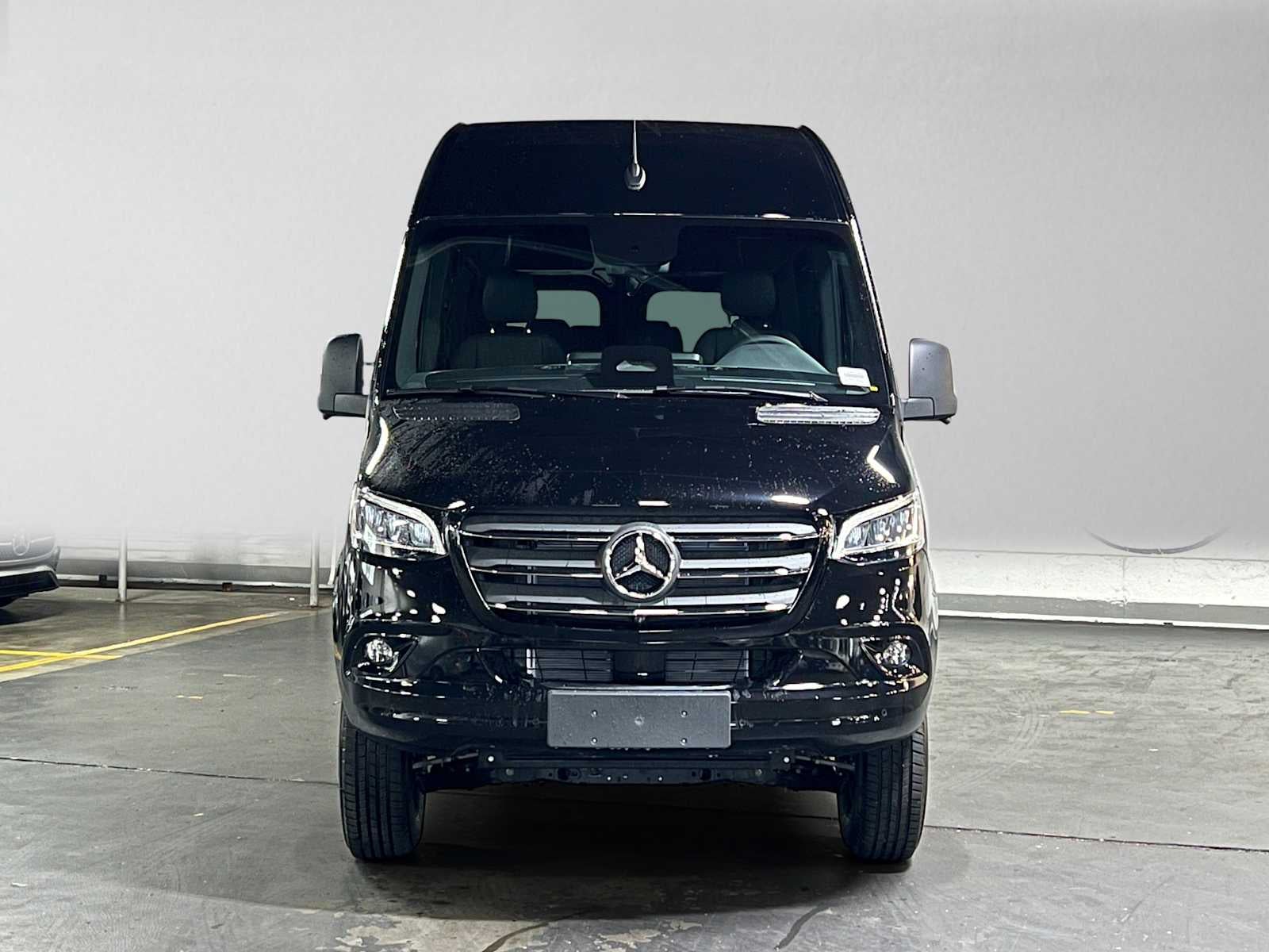 2026 Mercedes-Benz Sprinter Passenger 2500 Standard Roof I4 Diesel HO 144 AWD