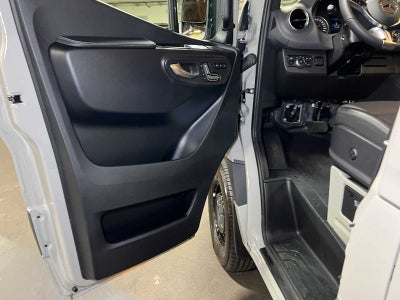 2026 Mercedes-Benz Sprinter Passenger 2500 Standard Roof I4 Diesel HO 144 AWD