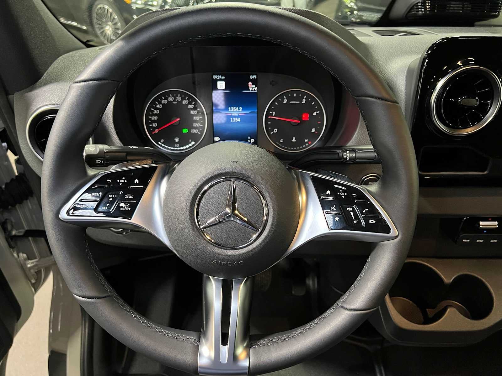 2026 Mercedes-Benz Sprinter Passenger 2500 Standard Roof I4 Diesel HO 144 AWD