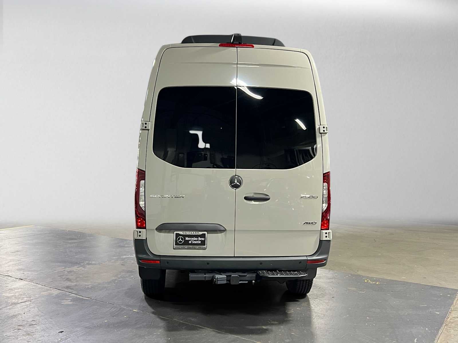 2026 Mercedes-Benz Sprinter Passenger 2500 Standard Roof I4 Diesel HO 144 AWD