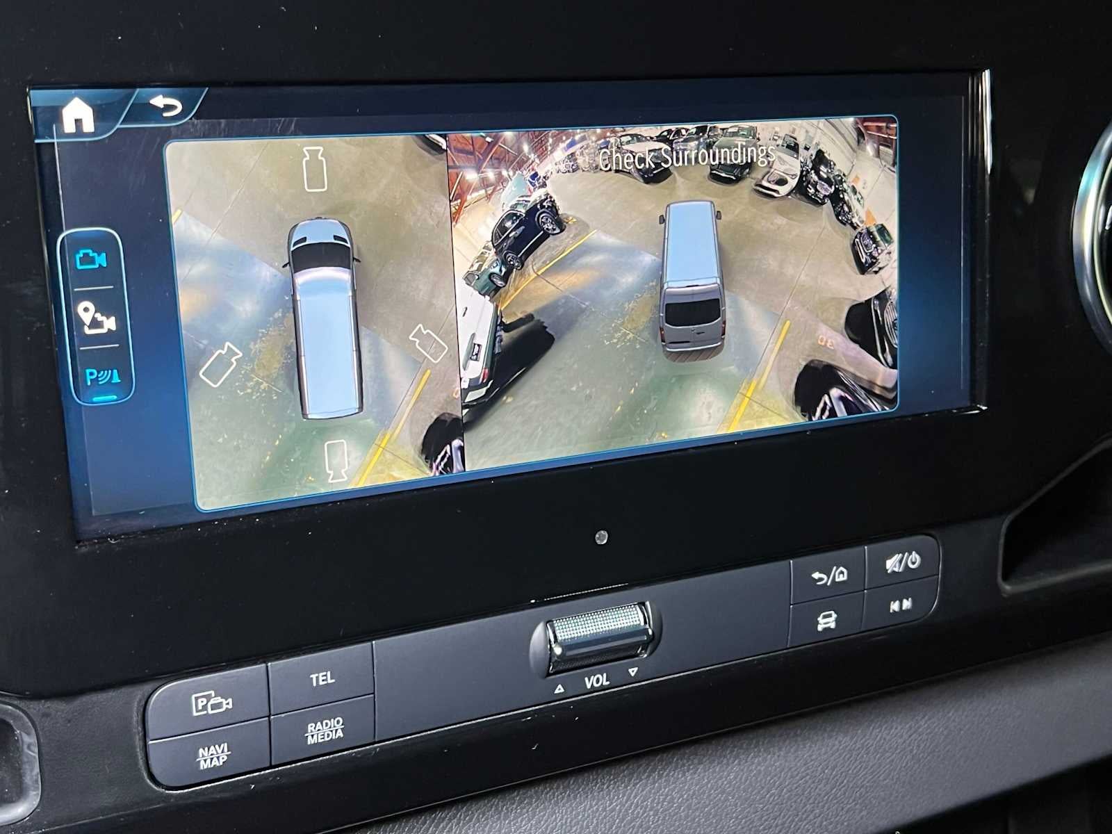 2026 Mercedes-Benz Sprinter Passenger 2500 Standard Roof I4 Diesel HO 144 AWD