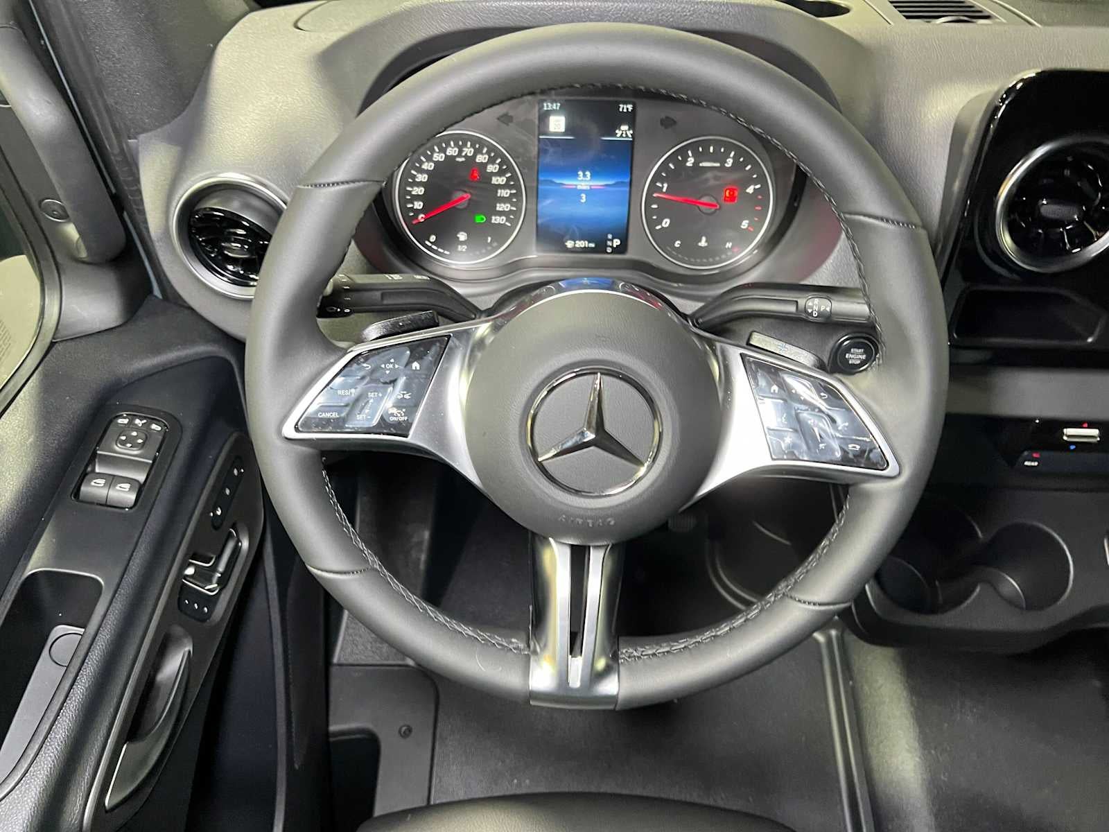 2026 Mercedes-Benz Sprinter Passenger 2500 Standard Roof I4 Diesel HO 144 AWD