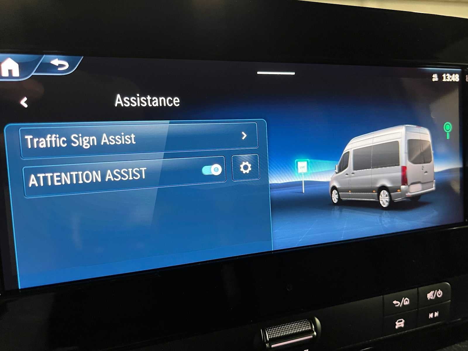 2026 Mercedes-Benz Sprinter Passenger 2500 Standard Roof I4 Diesel HO 144 AWD