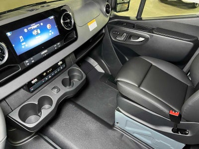 2026 Mercedes-Benz Sprinter Passenger 2500 Standard Roof I4 Diesel HO 144 AWD