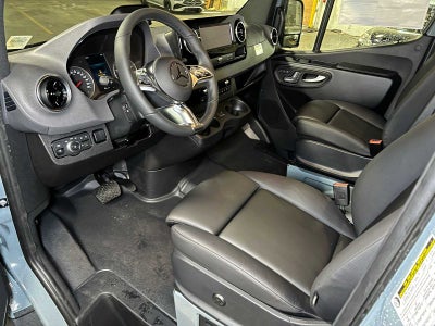 2026 Mercedes-Benz Sprinter Passenger Van 2500 Standard Roof I4 Diesel HO 144 AWD
