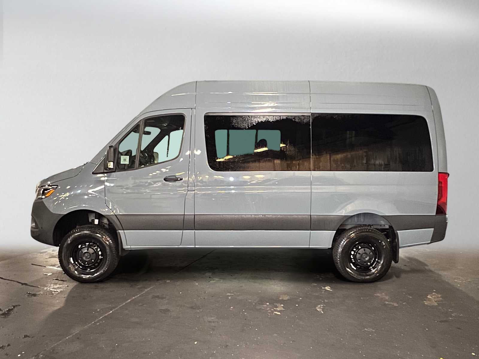 2026 Mercedes-Benz Sprinter Passenger Van 2500 Standard Roof I4 Diesel HO 144 AWD