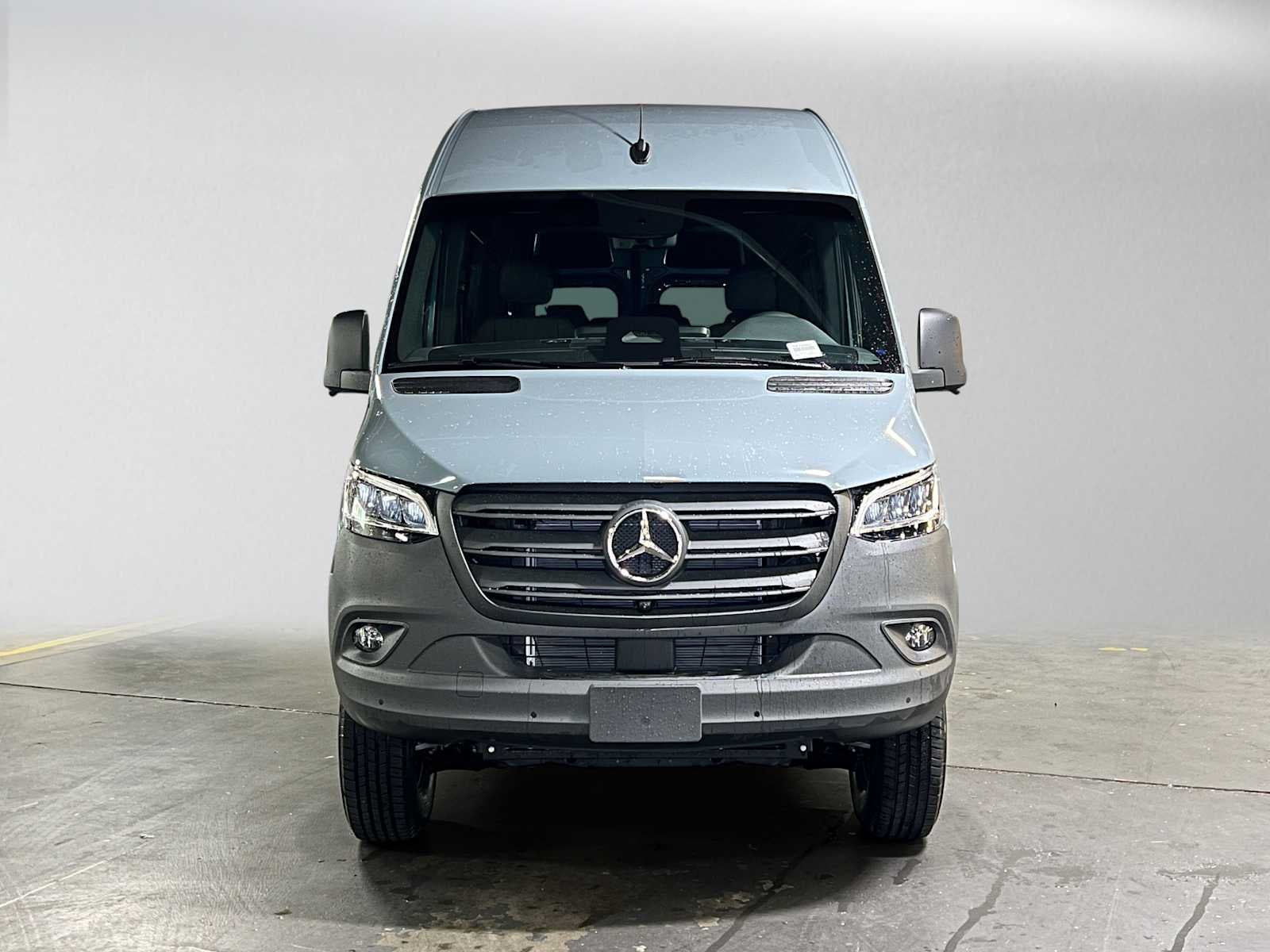 2026 Mercedes-Benz Sprinter Passenger Van 2500 Standard Roof I4 Diesel HO 144 AWD