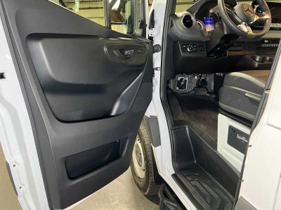 2025 Mercedes-Benz Sprinter Passenger Van 2500 Standard Roof I4 Diesel HO 144 AWD
