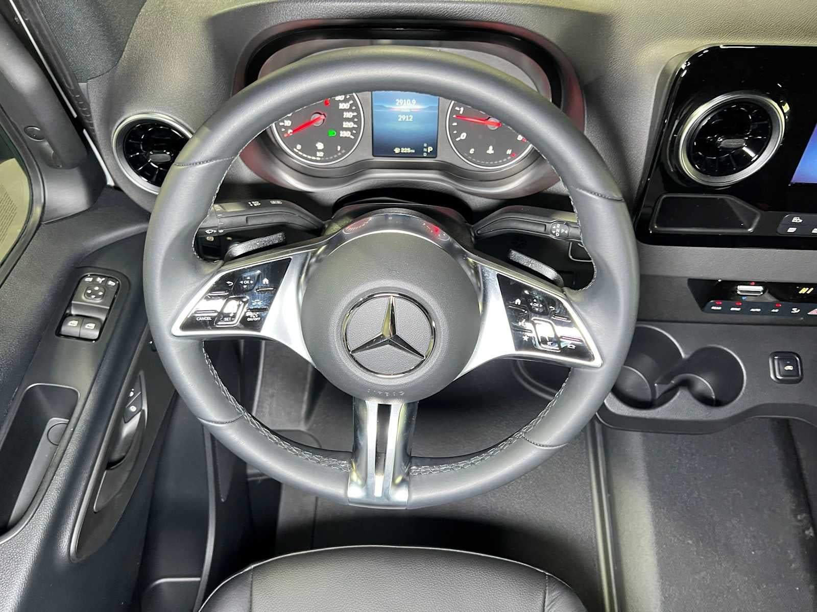 2025 Mercedes-Benz Sprinter Passenger Van 2500 Standard Roof I4 Diesel HO 144 AWD