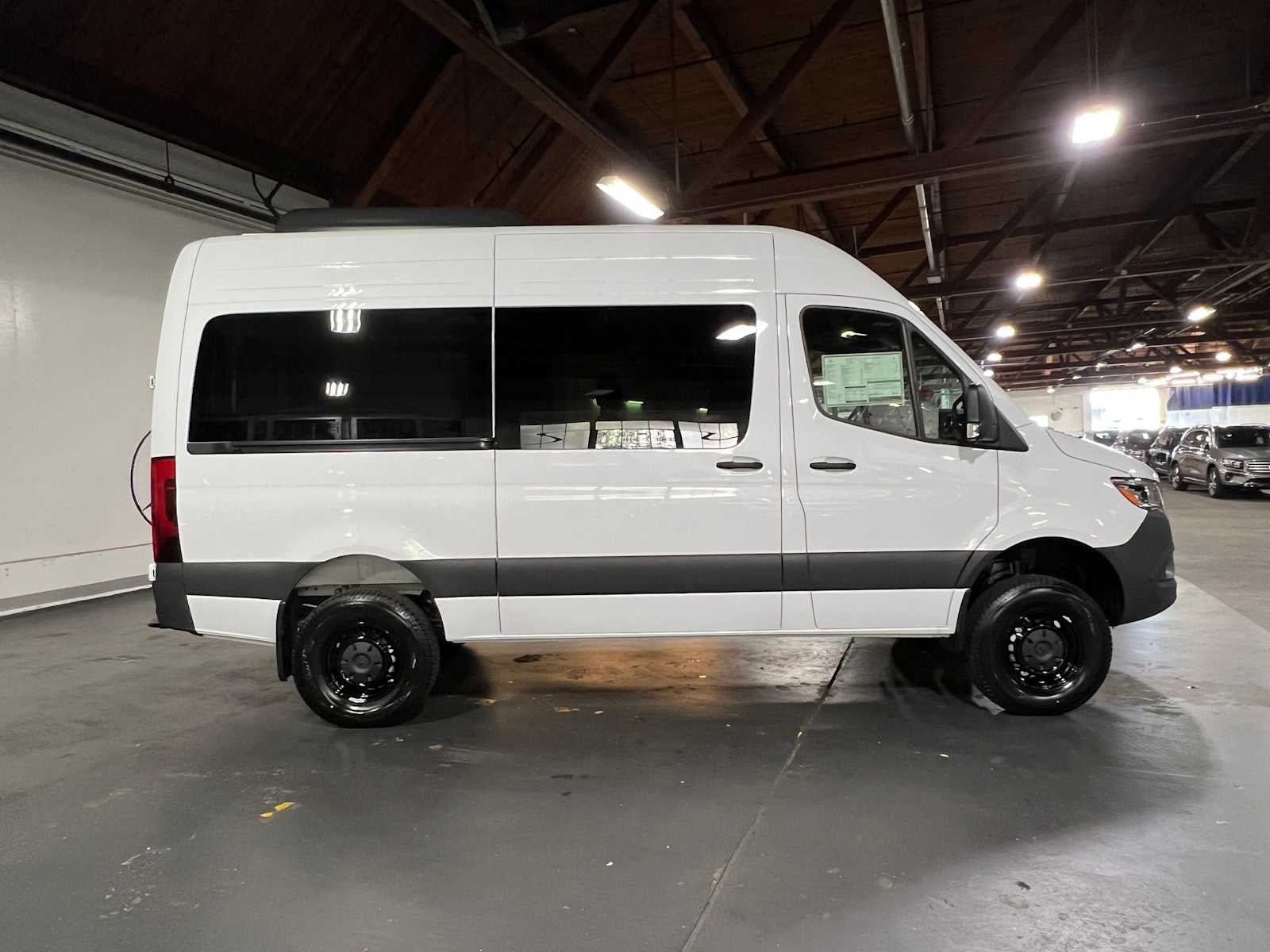 2026 Mercedes-Benz Sprinter Passenger 2500 Standard Roof I4 Diesel HO 144 AWD