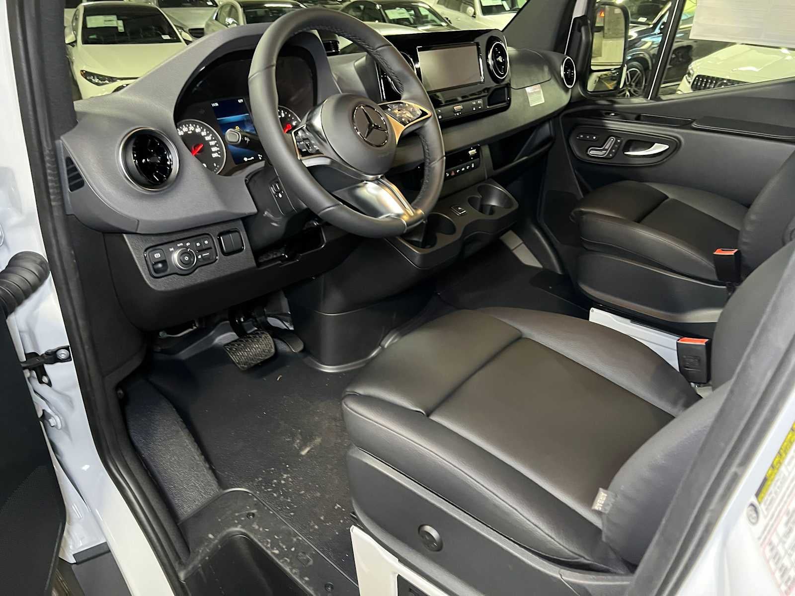 2026 Mercedes-Benz Sprinter Passenger 2500 Standard Roof I4 Diesel HO 144 AWD