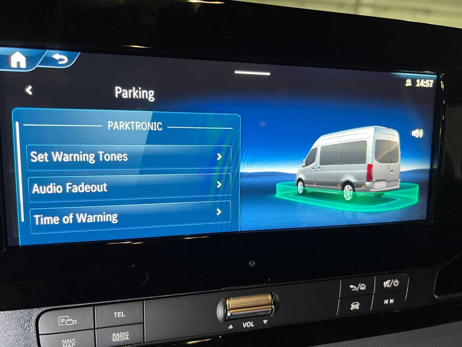 2026 Mercedes-Benz Sprinter Passenger 2500 Standard Roof I4 Diesel HO 144 AWD
