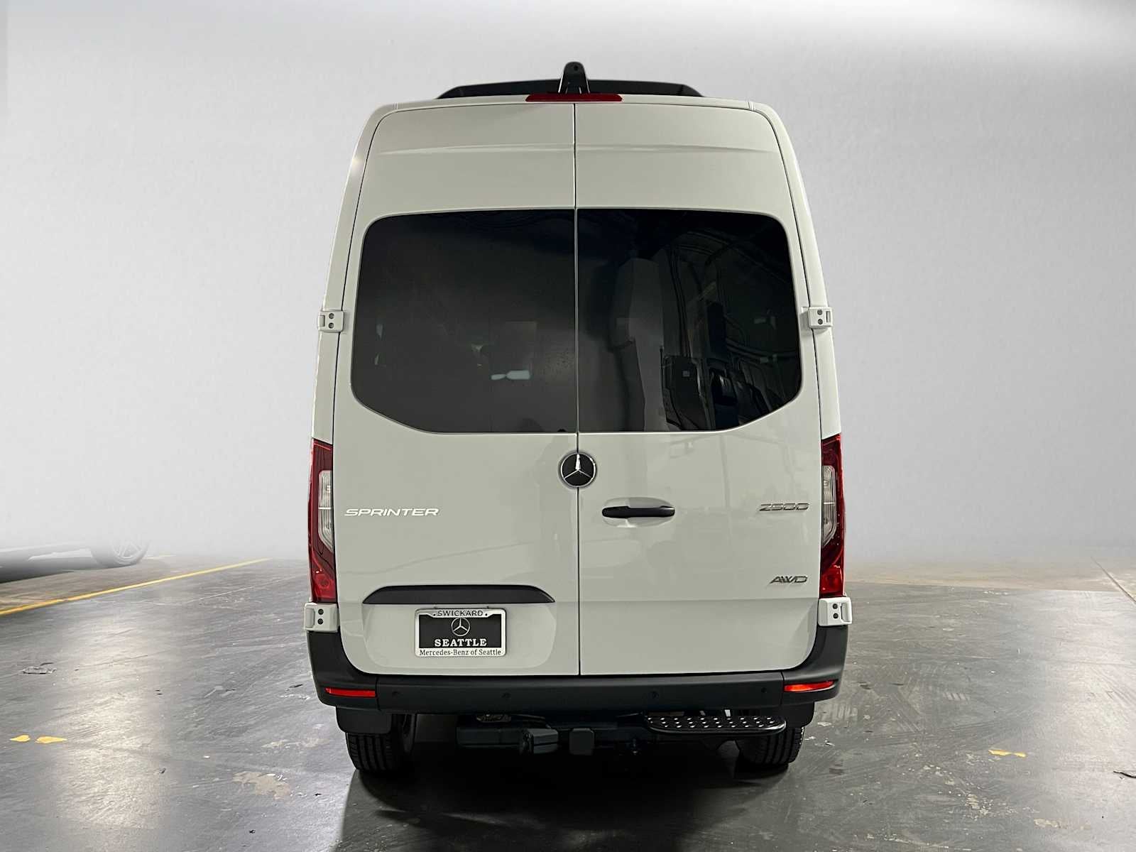 2026 Mercedes-Benz Sprinter Passenger 2500 Standard Roof I4 Diesel HO 144 AWD