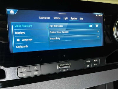 2026 Mercedes-Benz Sprinter Passenger 2500 Standard Roof I4 Diesel HO 144 AWD